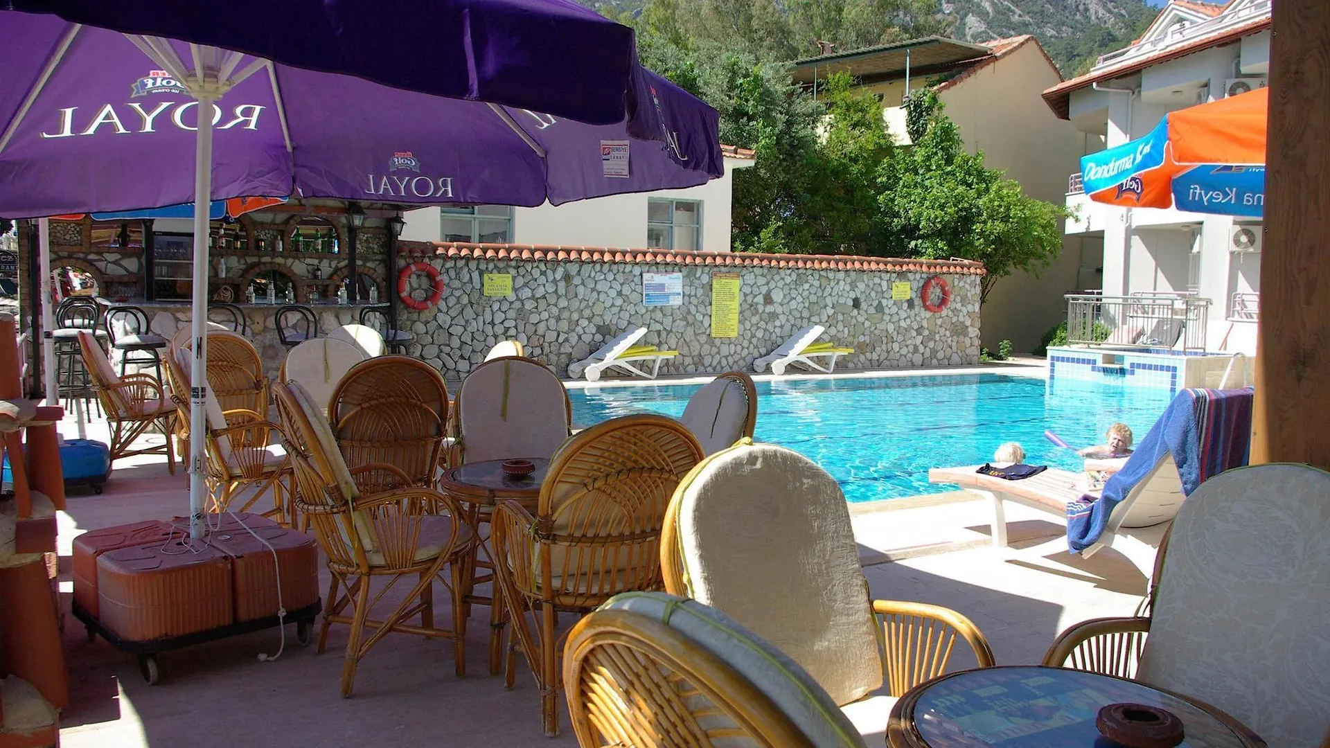 Zeybek Hotel Turunc